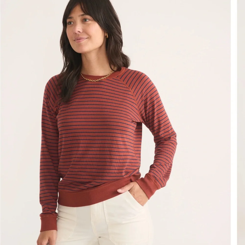 Marine Layer Reversible Raglan Top - Picture 4 of 12